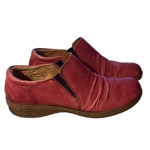 Comfortiva Align Women’s Leather Slip On Shoes